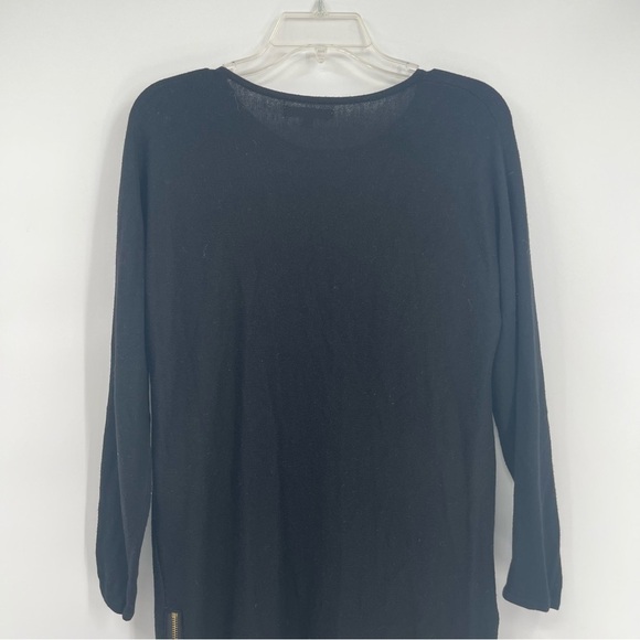 JOAN VASS Crewneck Sweater Top Black Size Medium 3/4 Sleeve Gold Zips At Hemline - Picture 9 of 10